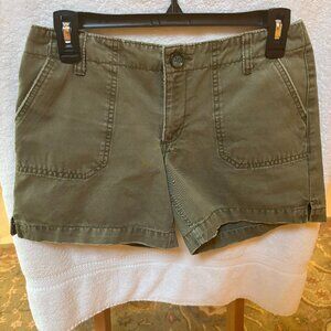 OLD NAVY  SHORTS - SIZE 1